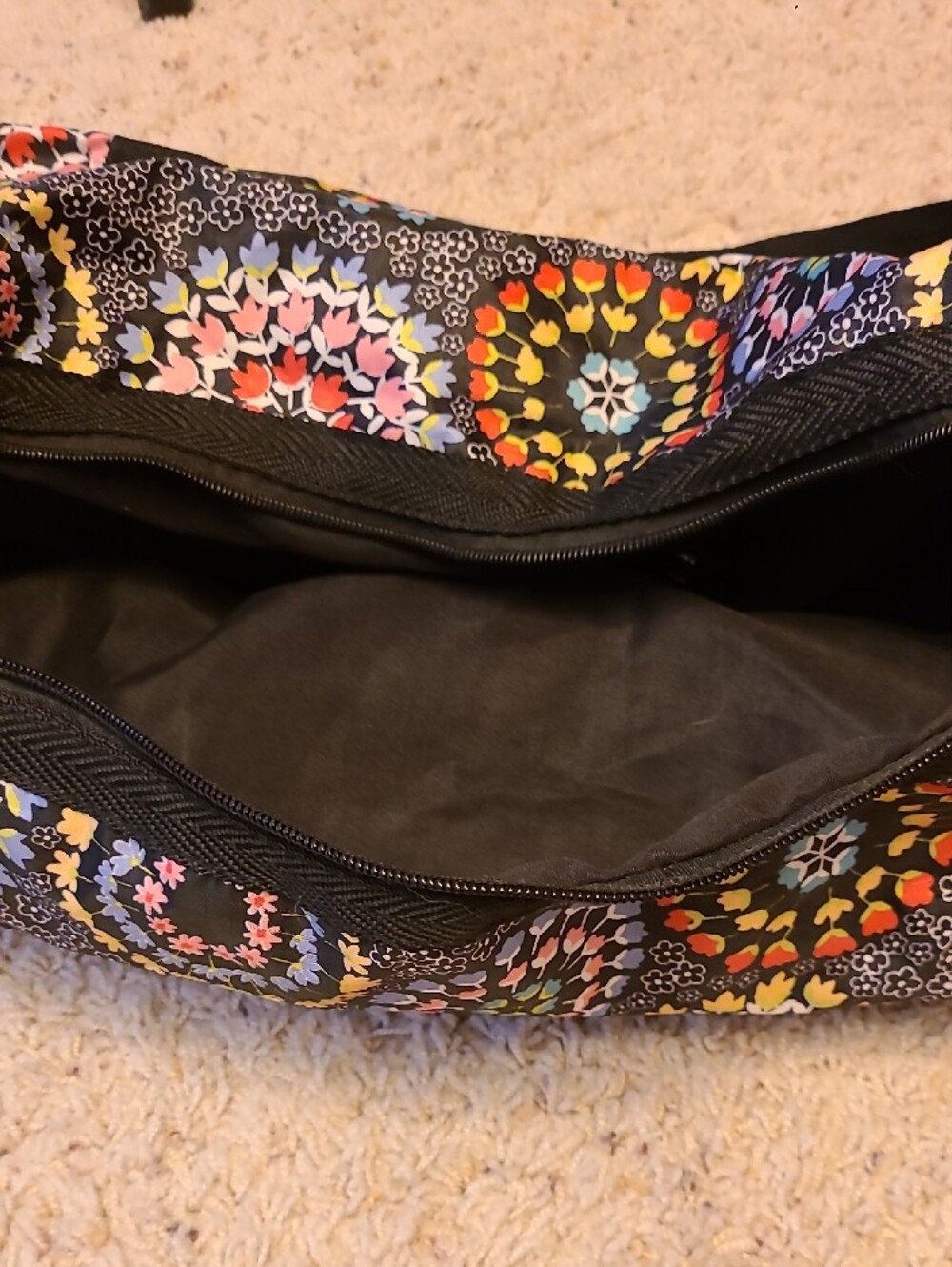 In Stitches Floral Pattern Black Travel Duffle Bag With Matching Small Pouch - Picture 7 of 7